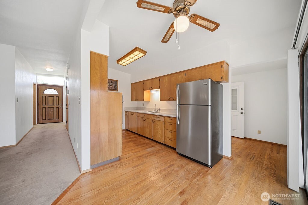 525 Farragut Avenue NE, Port Orchard, WA 98366