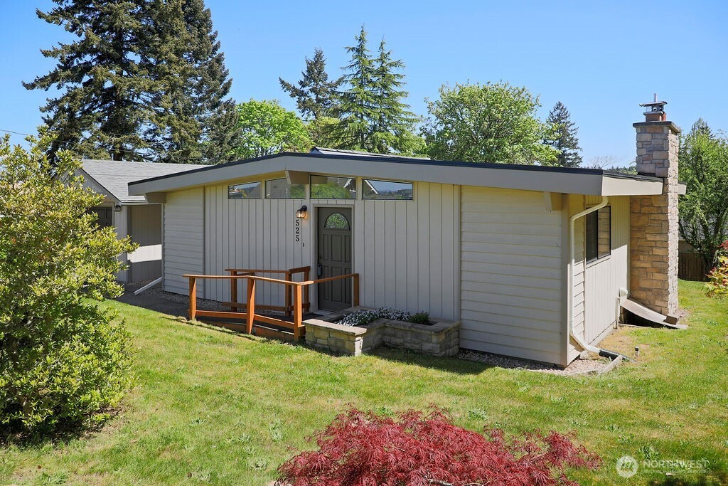 525 Farragut Avenue NE, Port Orchard, WA 98366