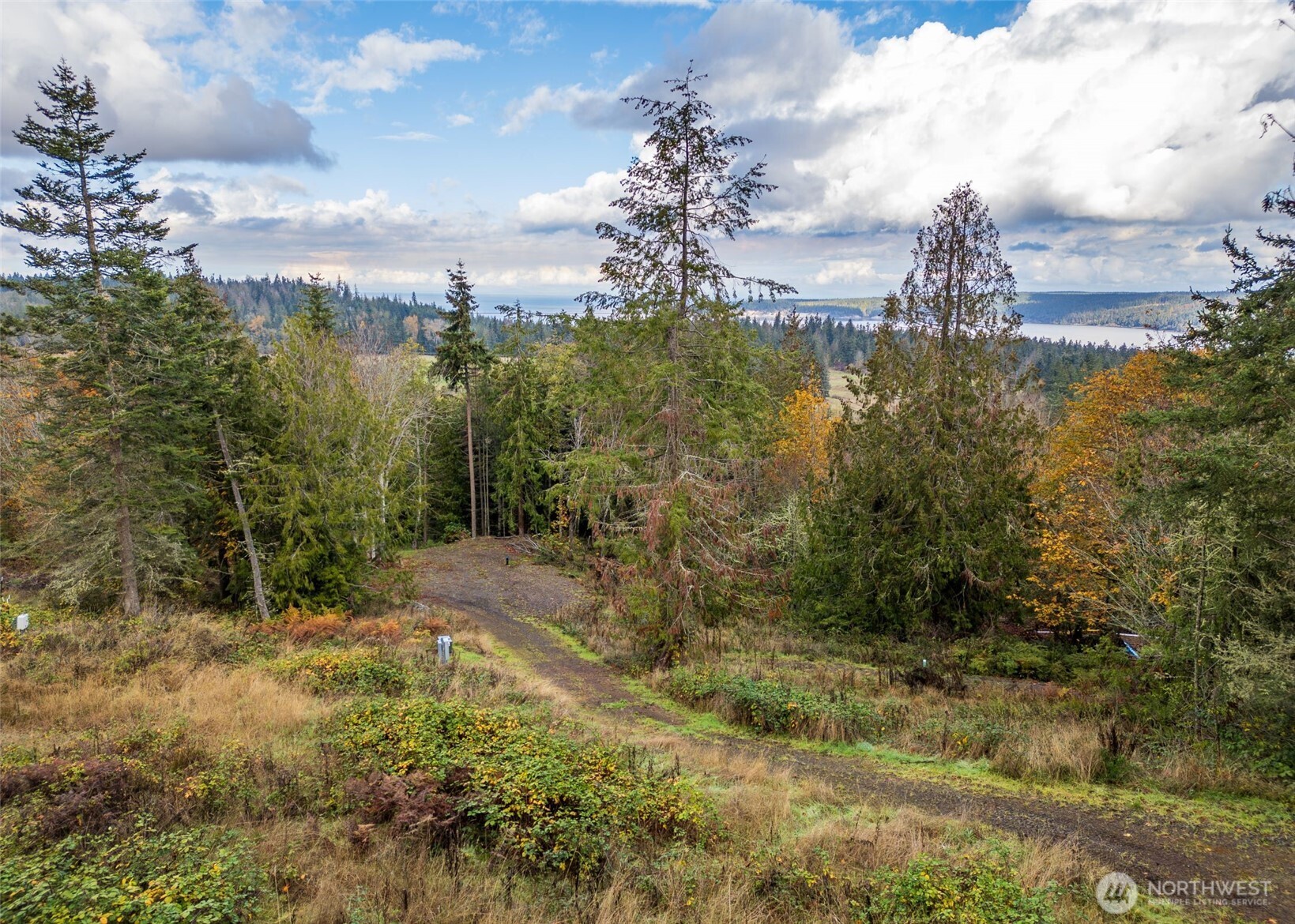 495 Louella Road , Sequim, WA 98382