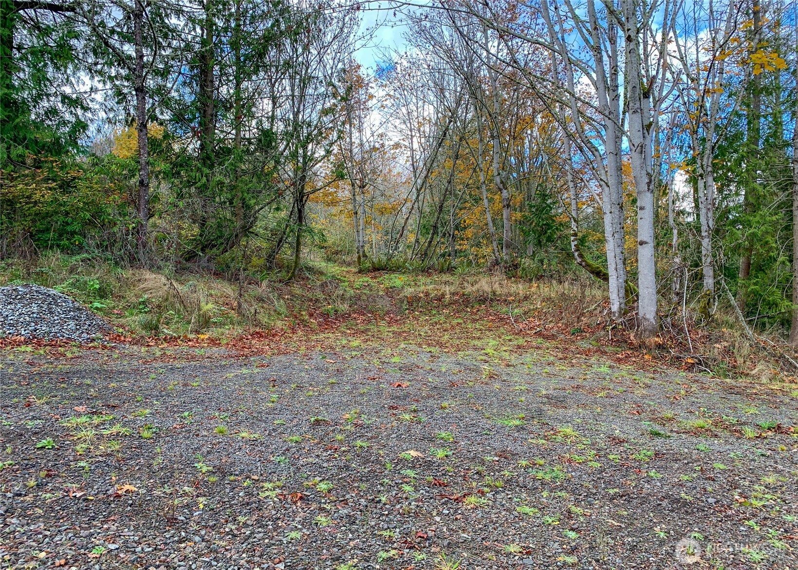 495 Louella Road , Sequim, WA 98382