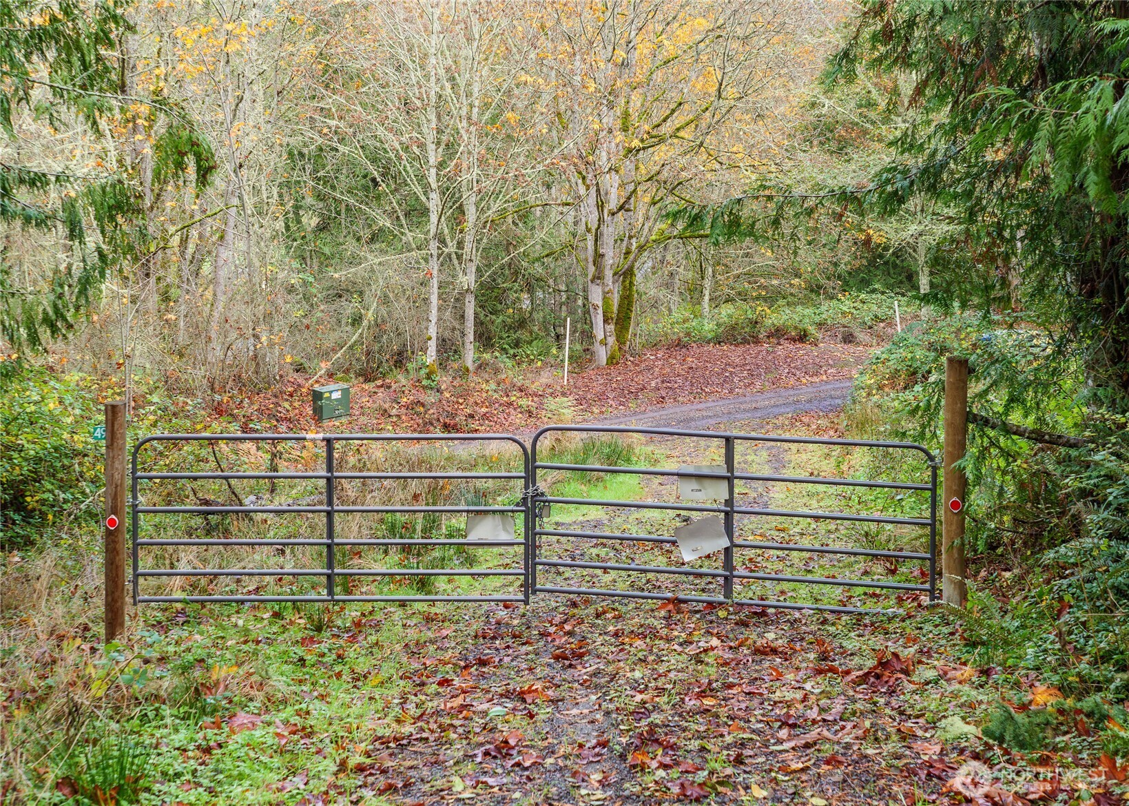 495 Louella Road , Sequim, WA 98382