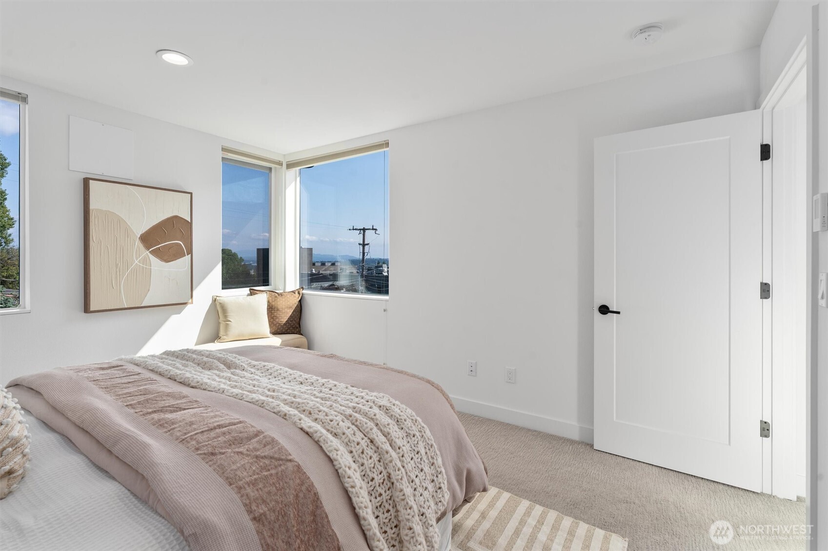 4521 Sunnyside Avenue N #A, Seattle, WA 98103
