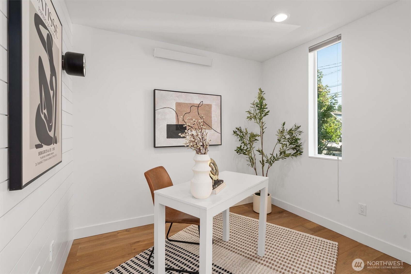 4521 Sunnyside Avenue N #A, Seattle, WA 98103