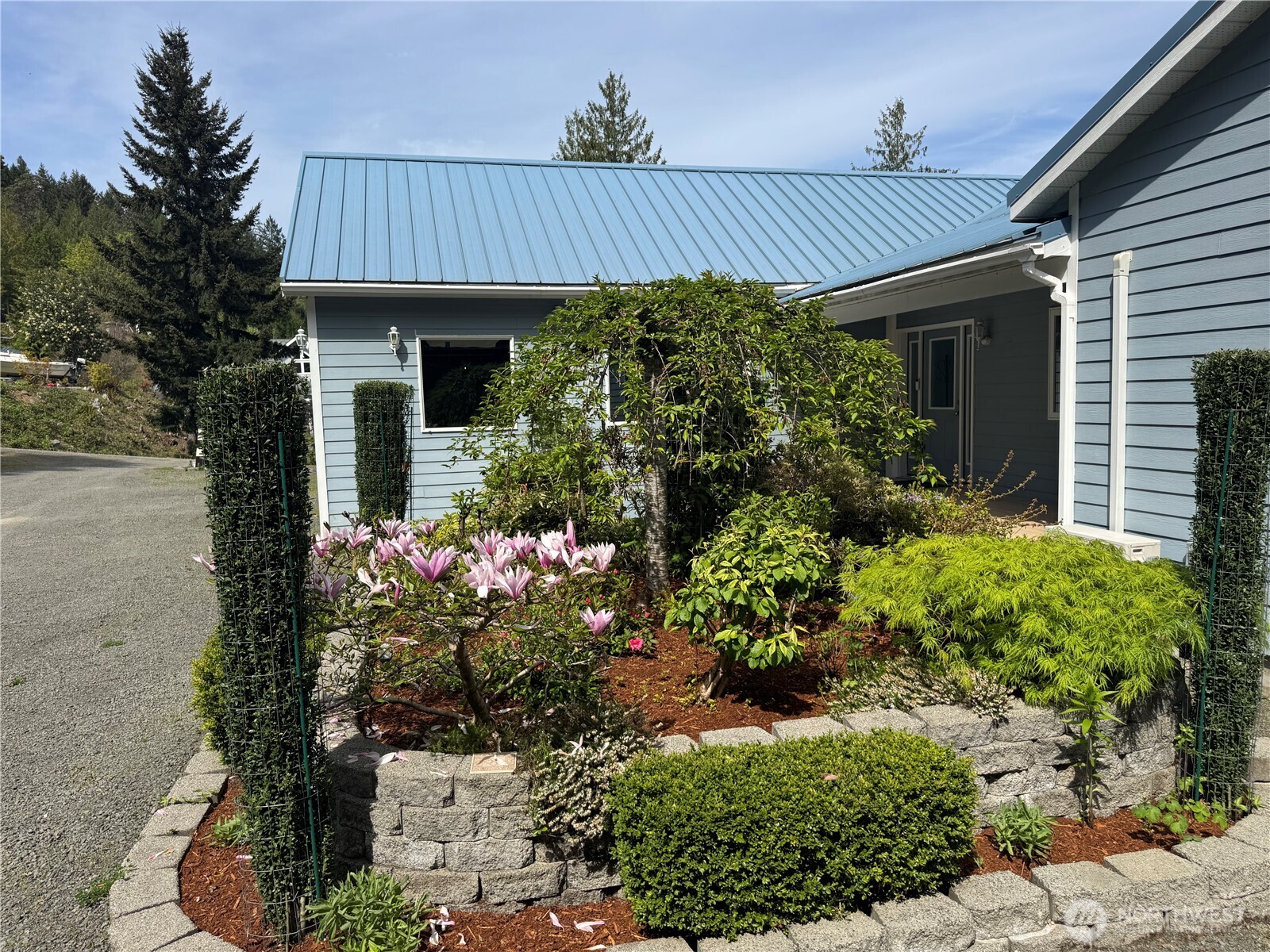257 Never Give Up Road , Brinnon, WA 98320-9767