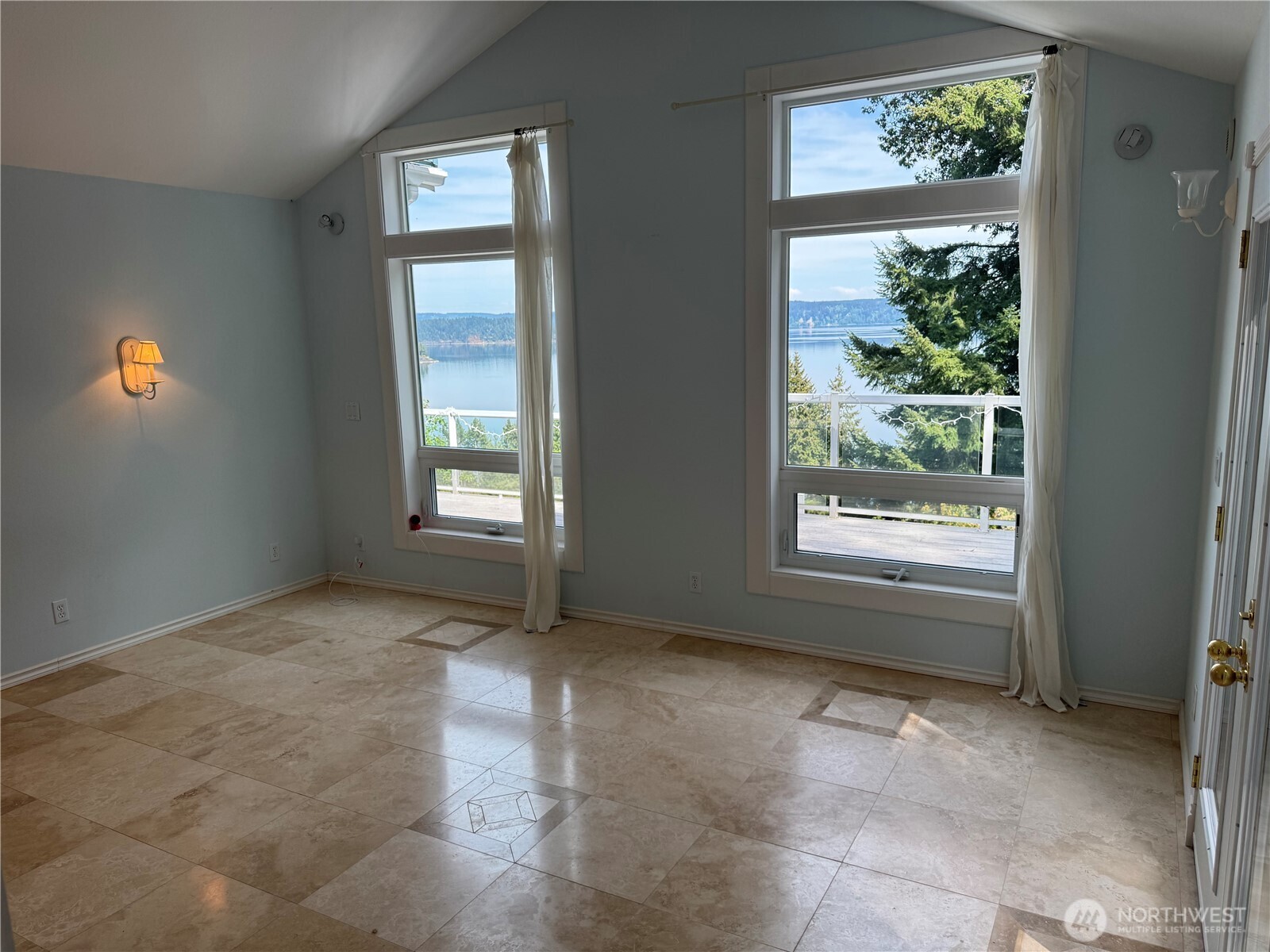 257 Never Give Up Road , Brinnon, WA 98320-9767