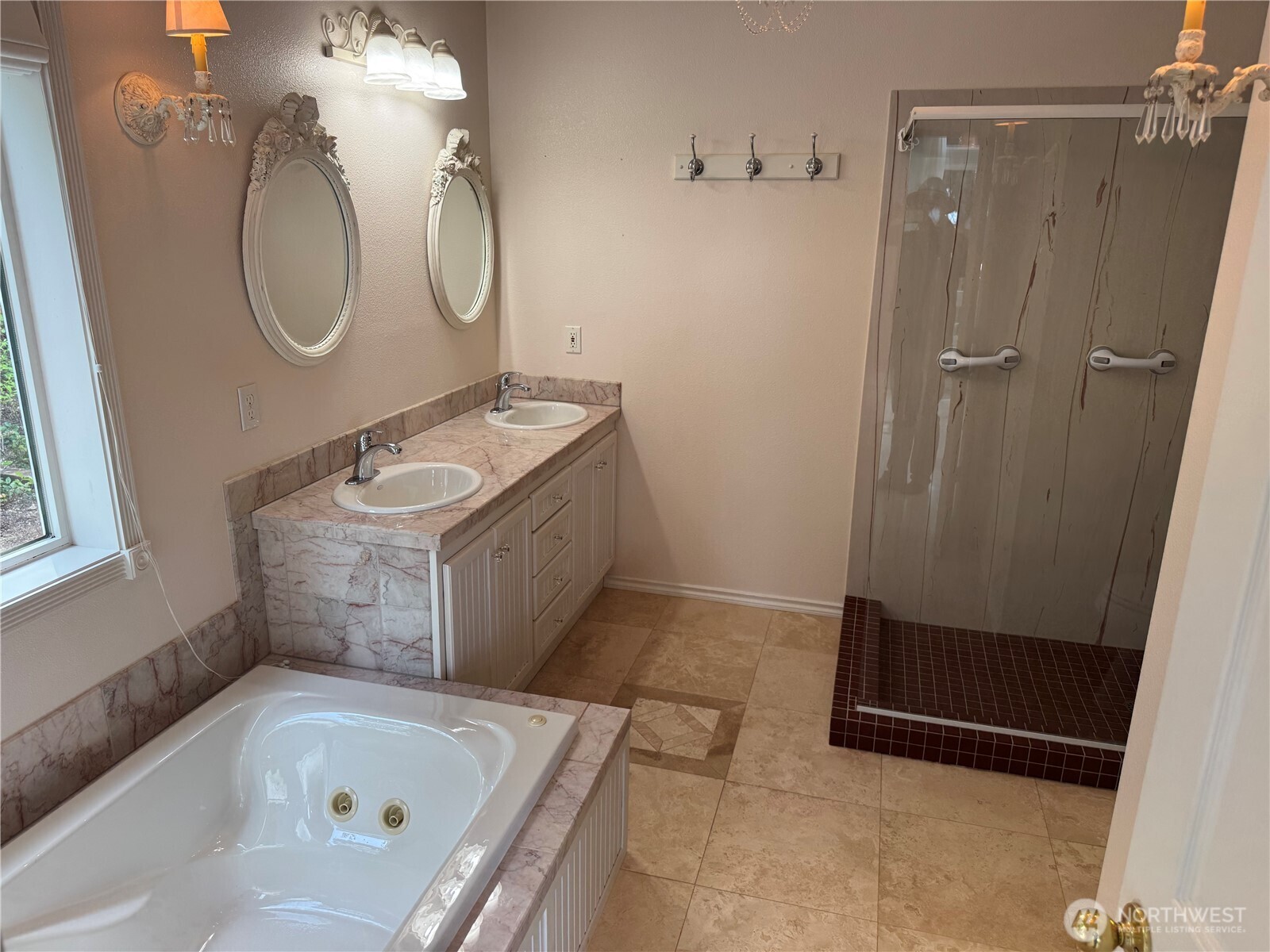257 Never Give Up Road , Brinnon, WA 98320-9767