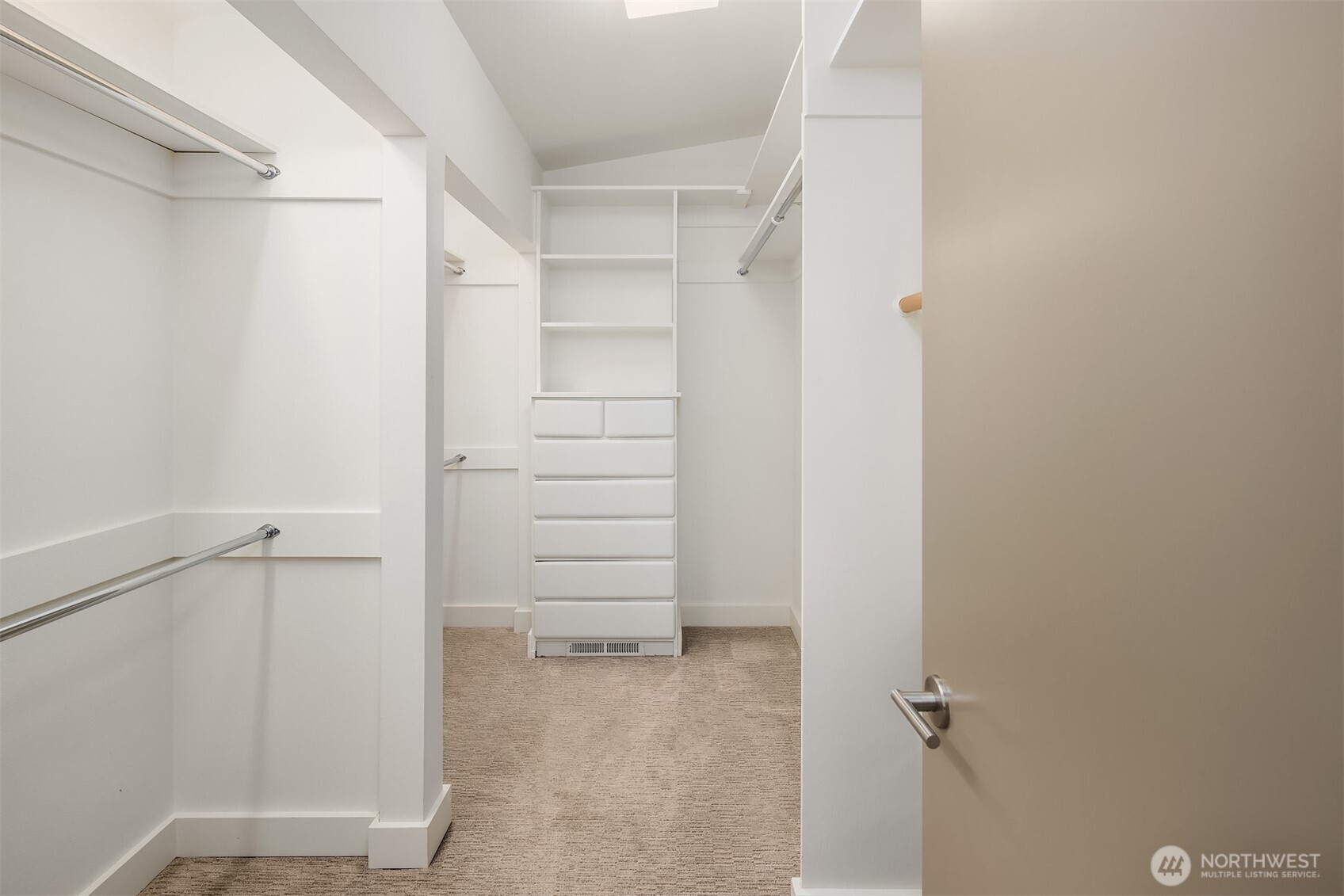 7640 NE 32nd Street , Medina, WA 98039