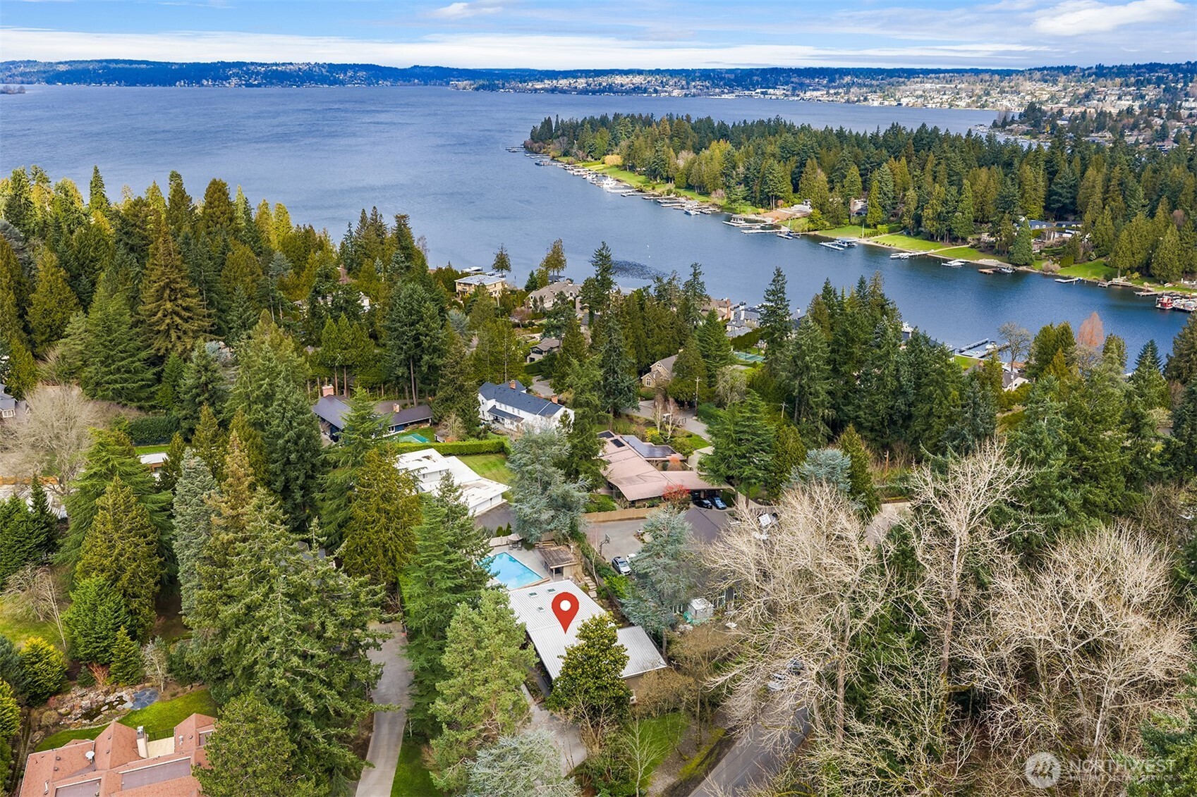 7640 NE 32nd Street , Medina, WA 98039