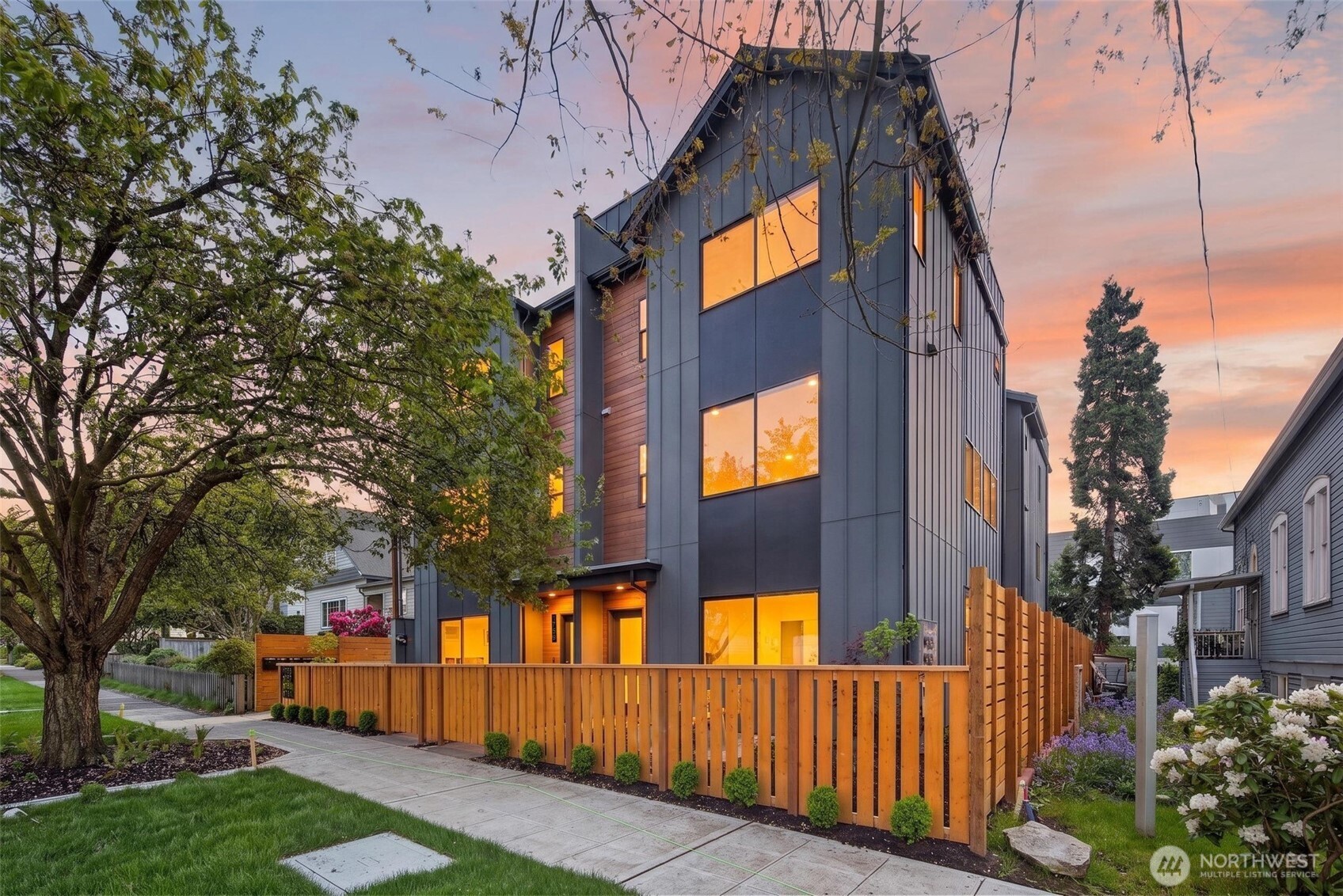 1755 NW 62nd Street , Seattle, WA 98107