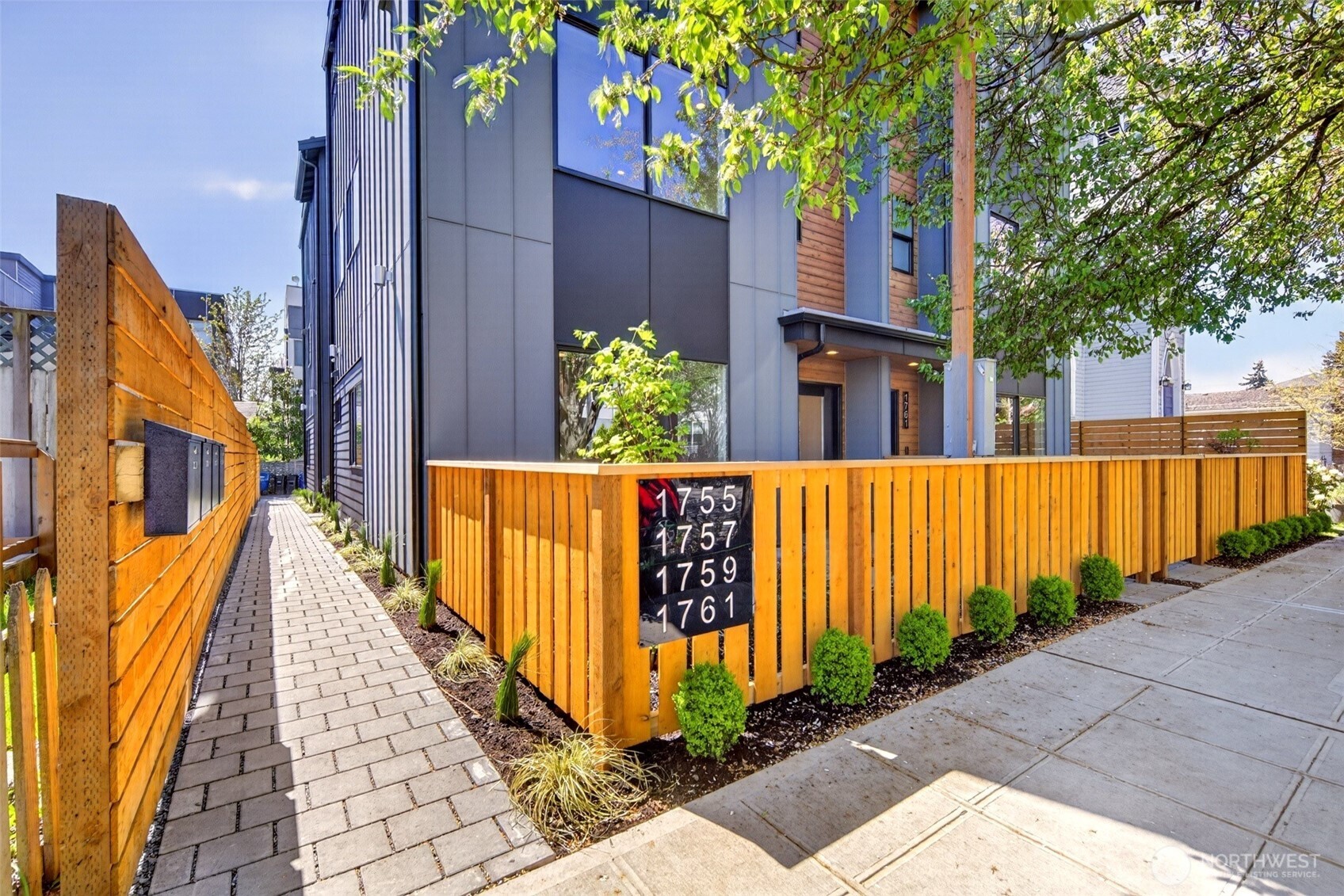 1755 NW 62nd Street , Seattle, WA 98107