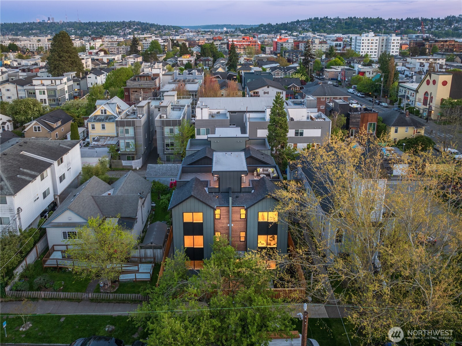 1755 NW 62nd Street , Seattle, WA 98107