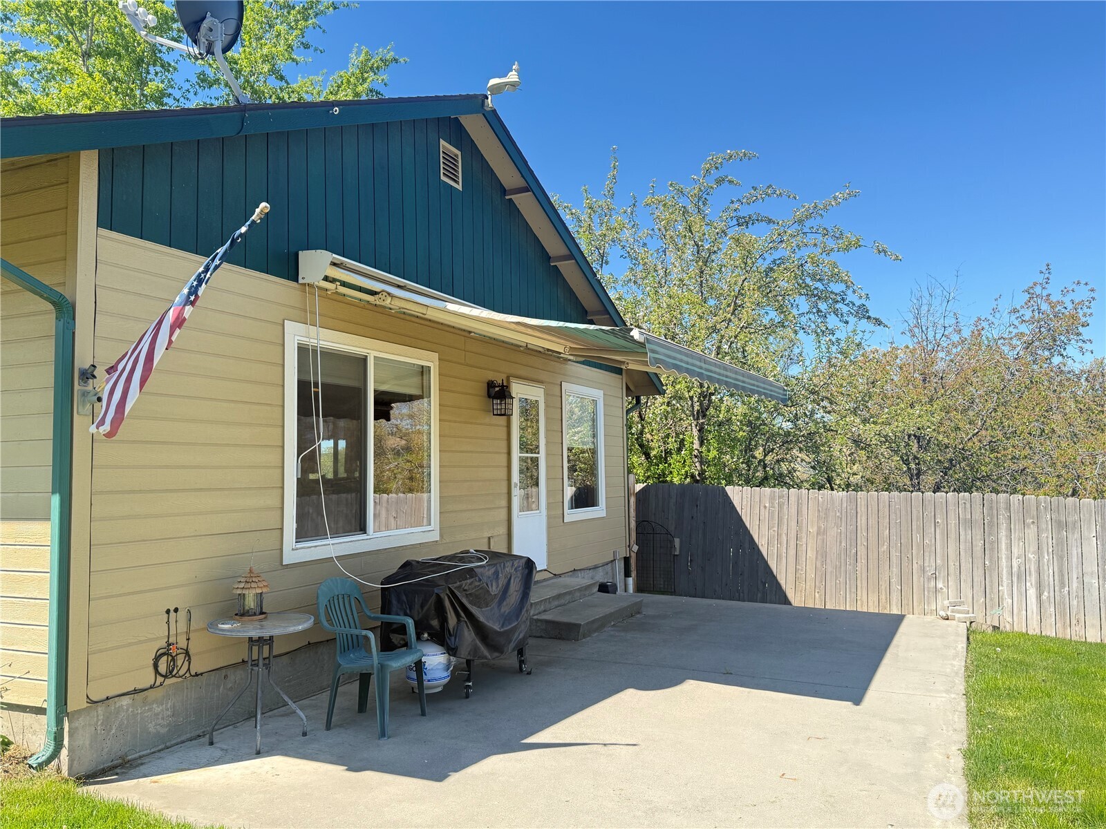 102 S 8th Street , Dayton, WA 99328