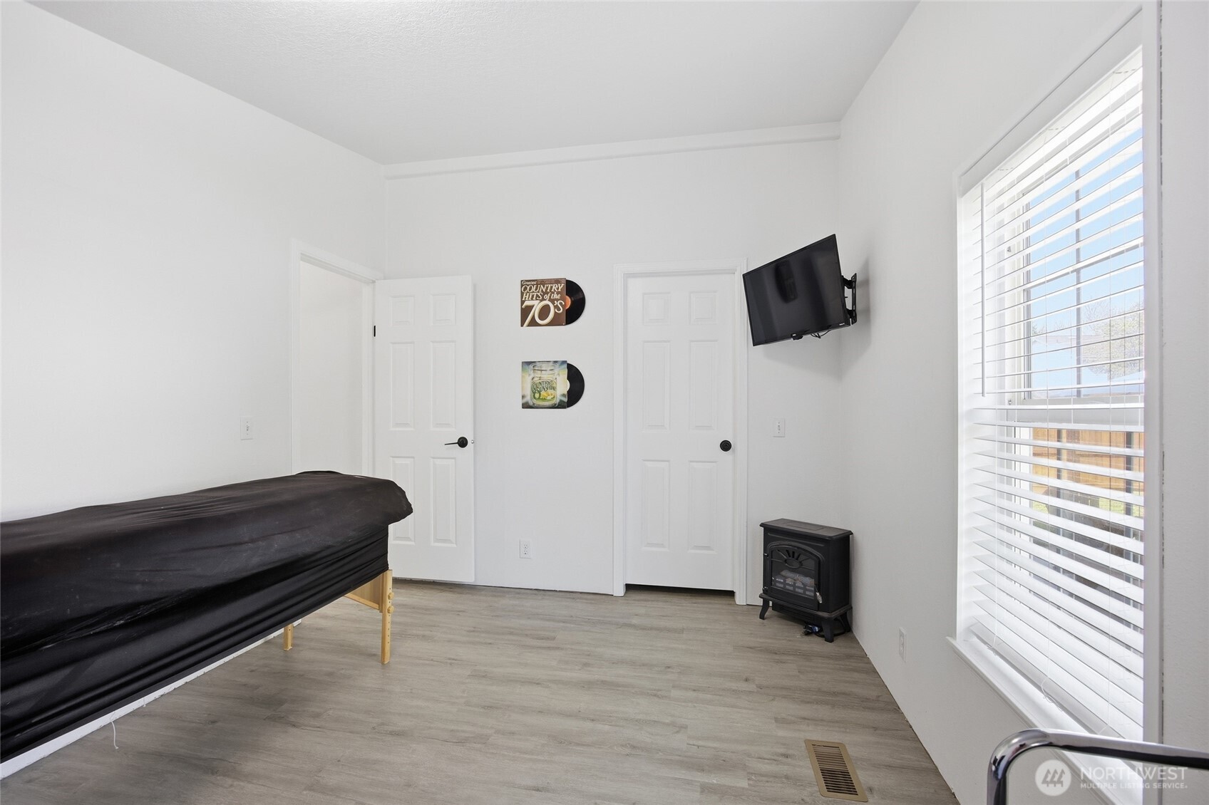 1827 W Bemis Street , Moses Lake, WA 98837