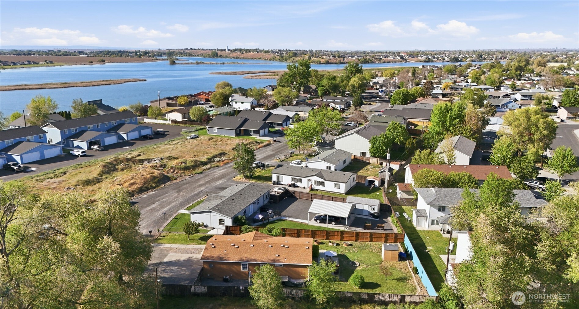 1827 W Bemis Street , Moses Lake, WA 98837