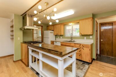 327 Logger Court SE, Lacey, WA 98503 - Photo 12