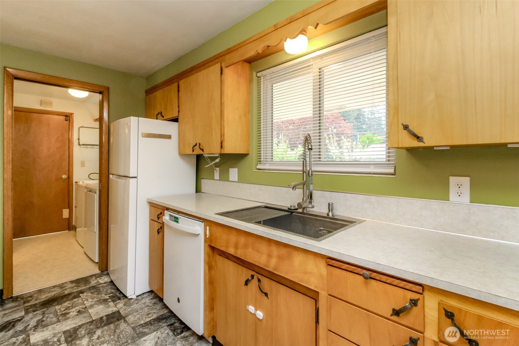 327 Logger Court SE, Lacey, WA 98503