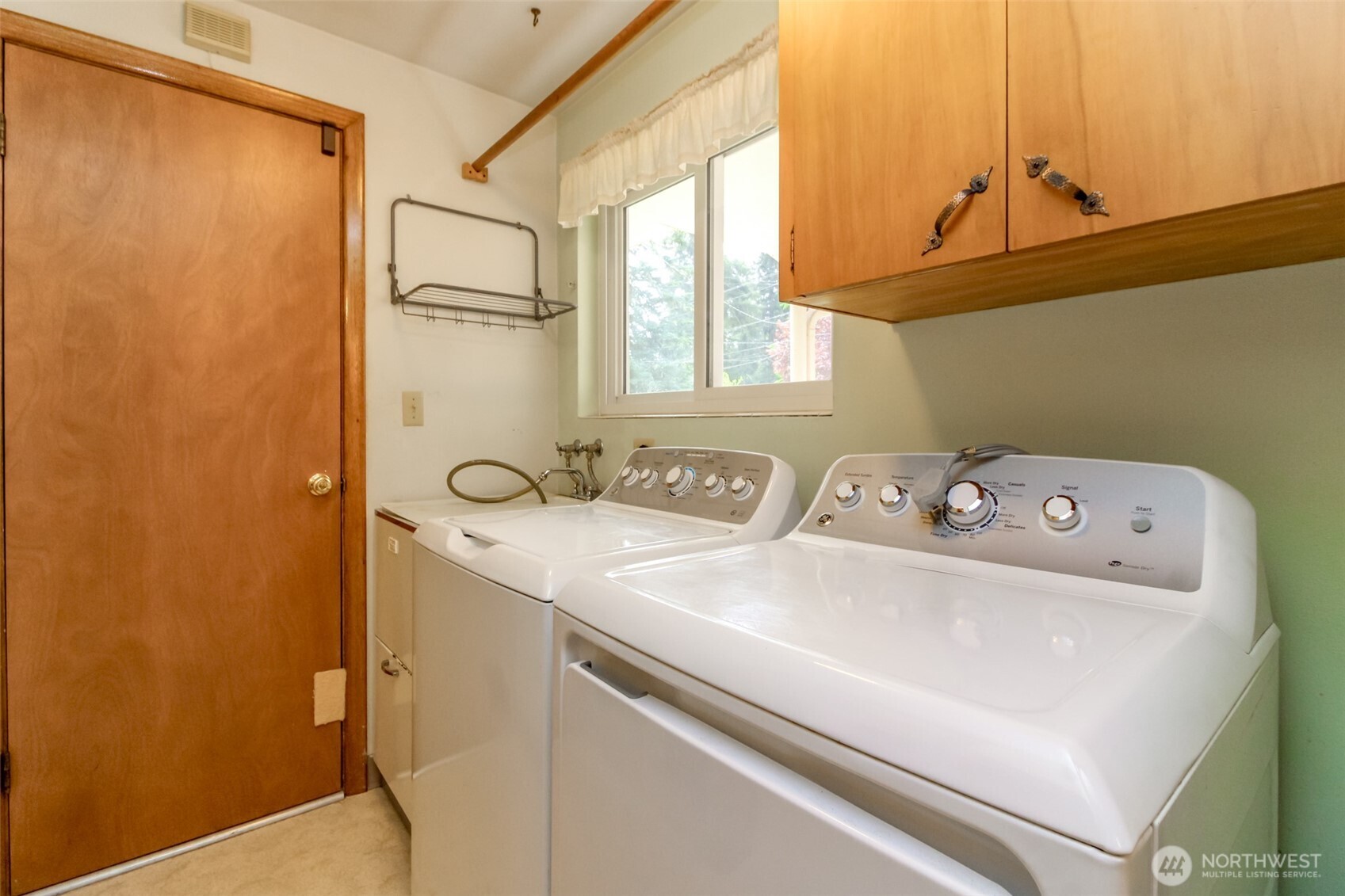 327 Logger Court SE, Lacey, WA 98503