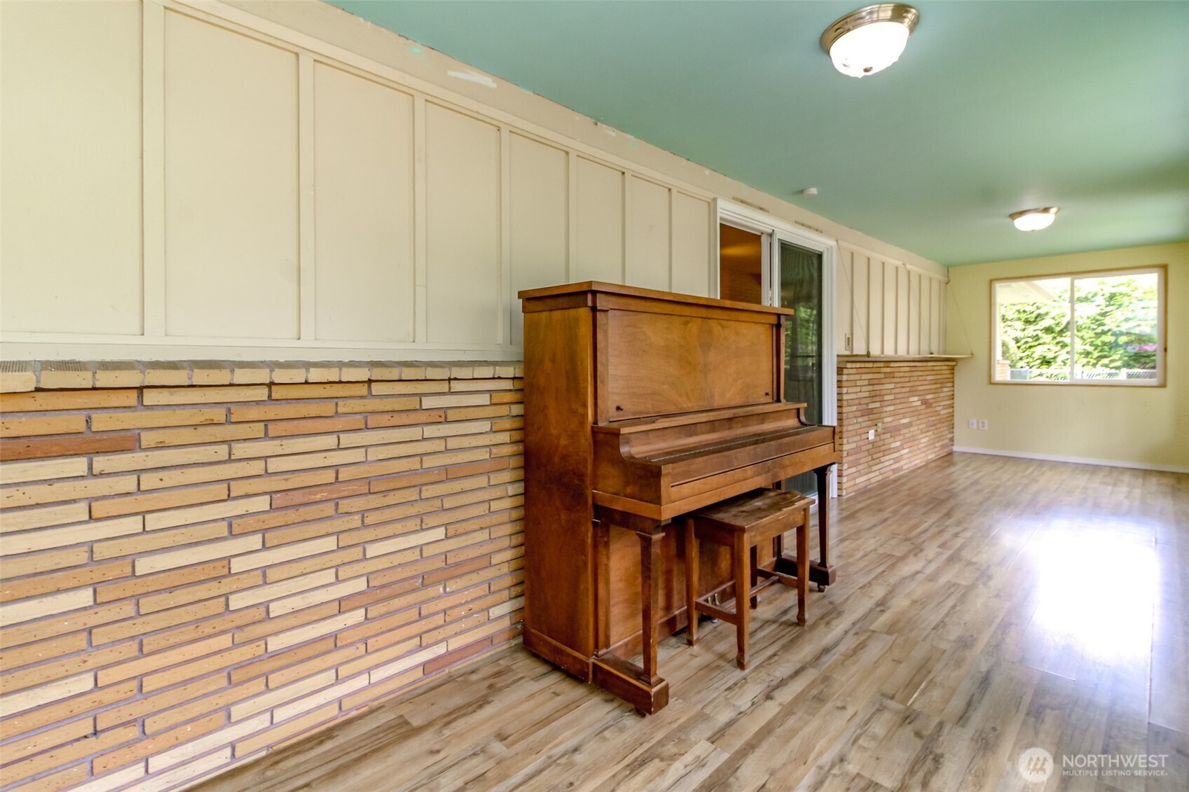 327 Logger Court SE, Lacey, WA 98503