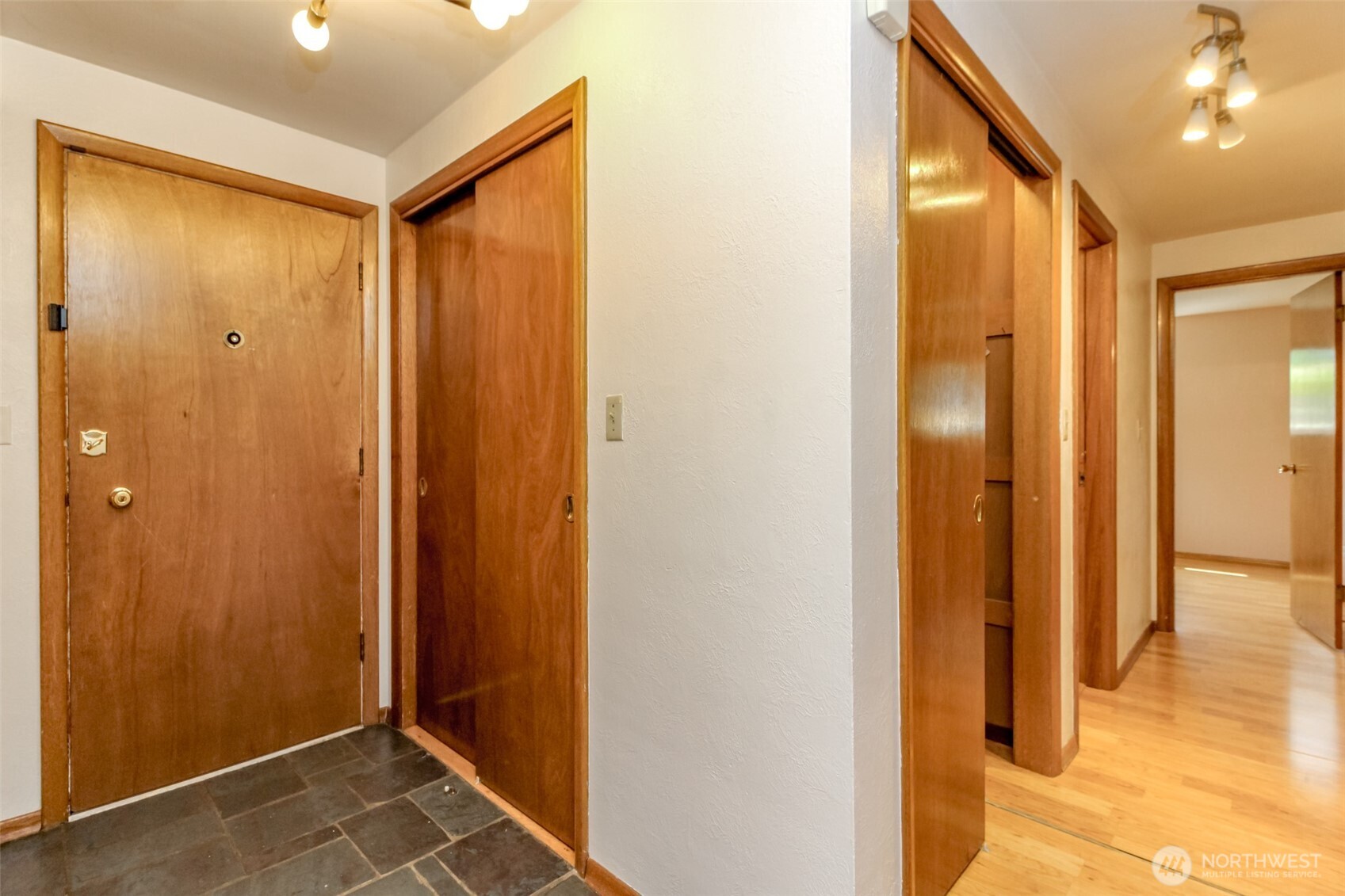 327 Logger Court SE, Lacey, WA 98503
