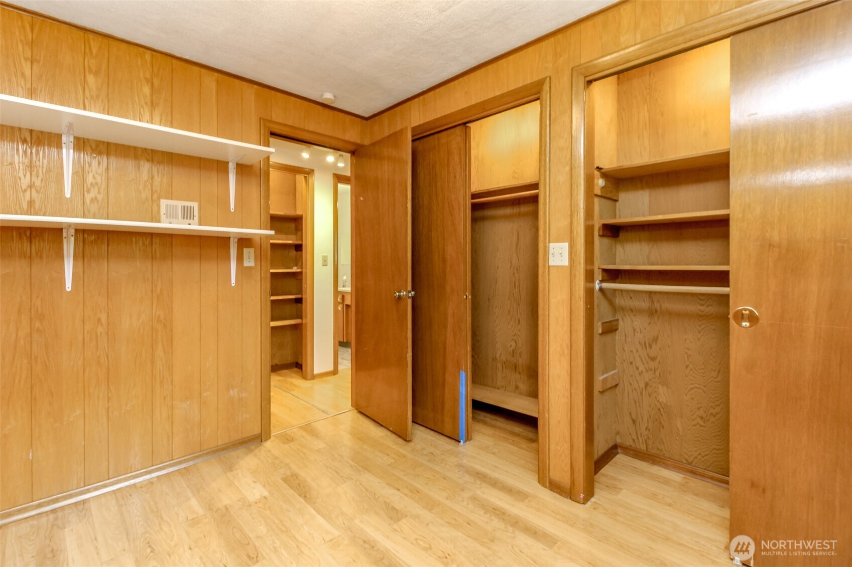 327 Logger Court SE, Lacey, WA 98503