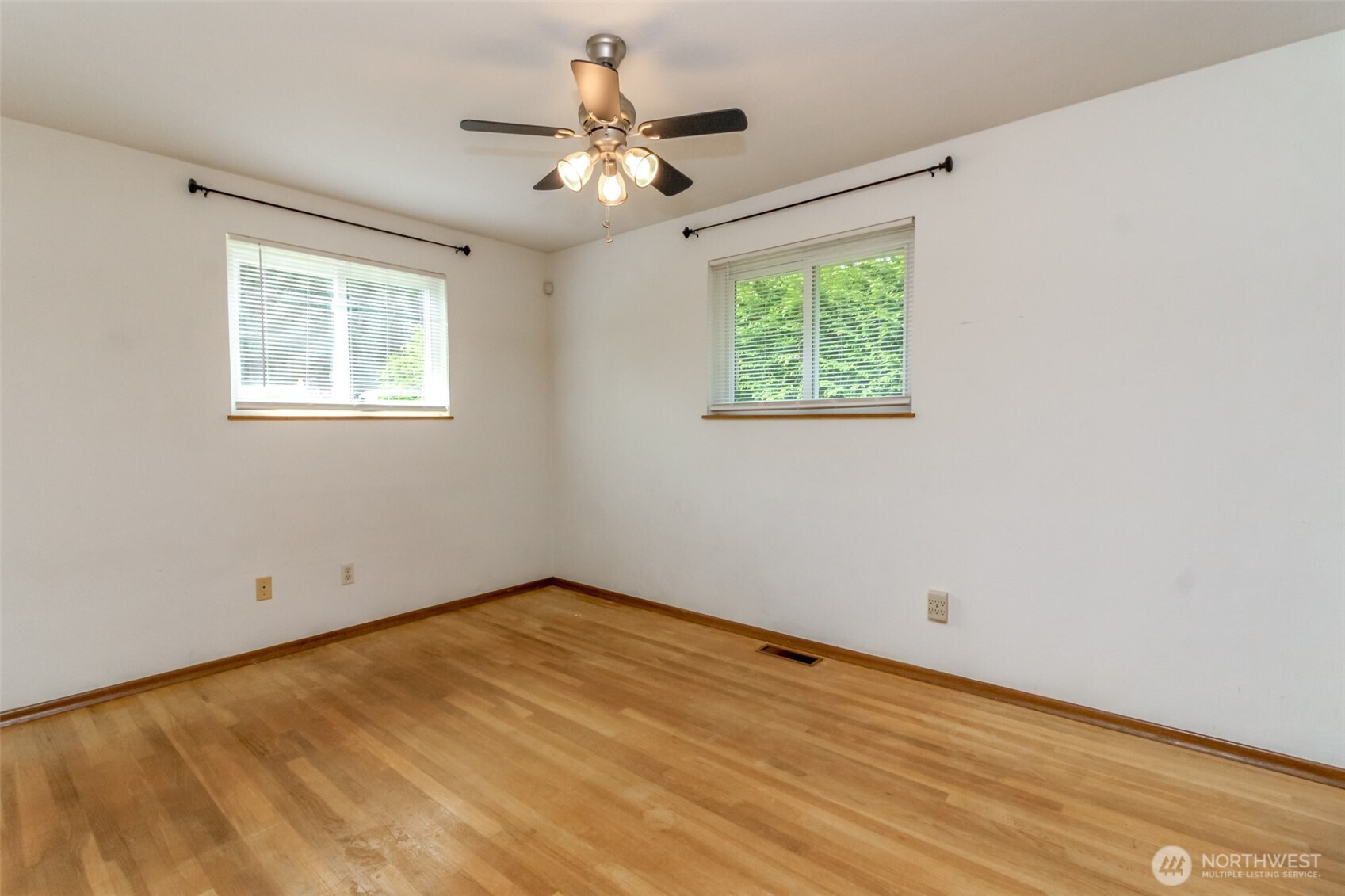 327 Logger Court SE, Lacey, WA 98503