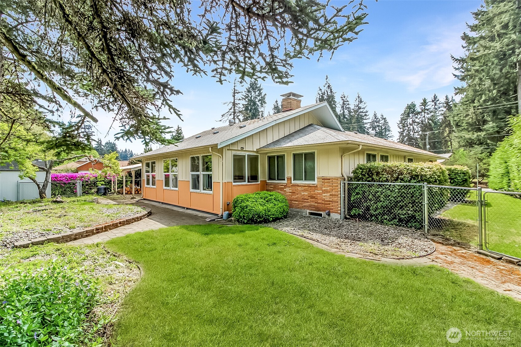 327 Logger Court SE, Lacey, WA 98503