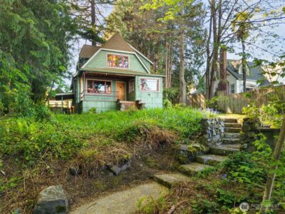 2022 Taft Avenue , Bremerton, WA 98312 - Photo 2