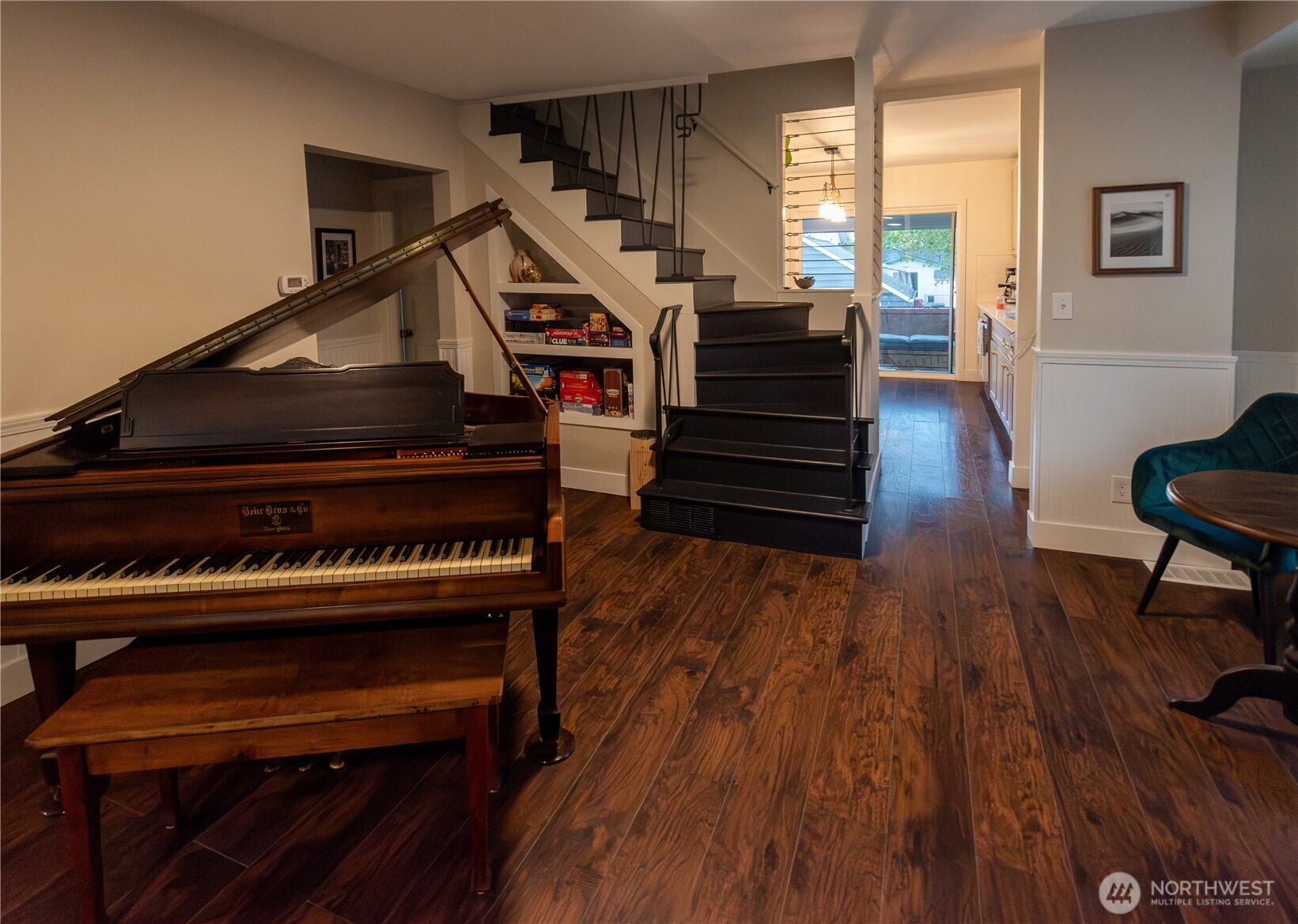 2517 Martin Luther King Jr Way , Tacoma, WA 98405