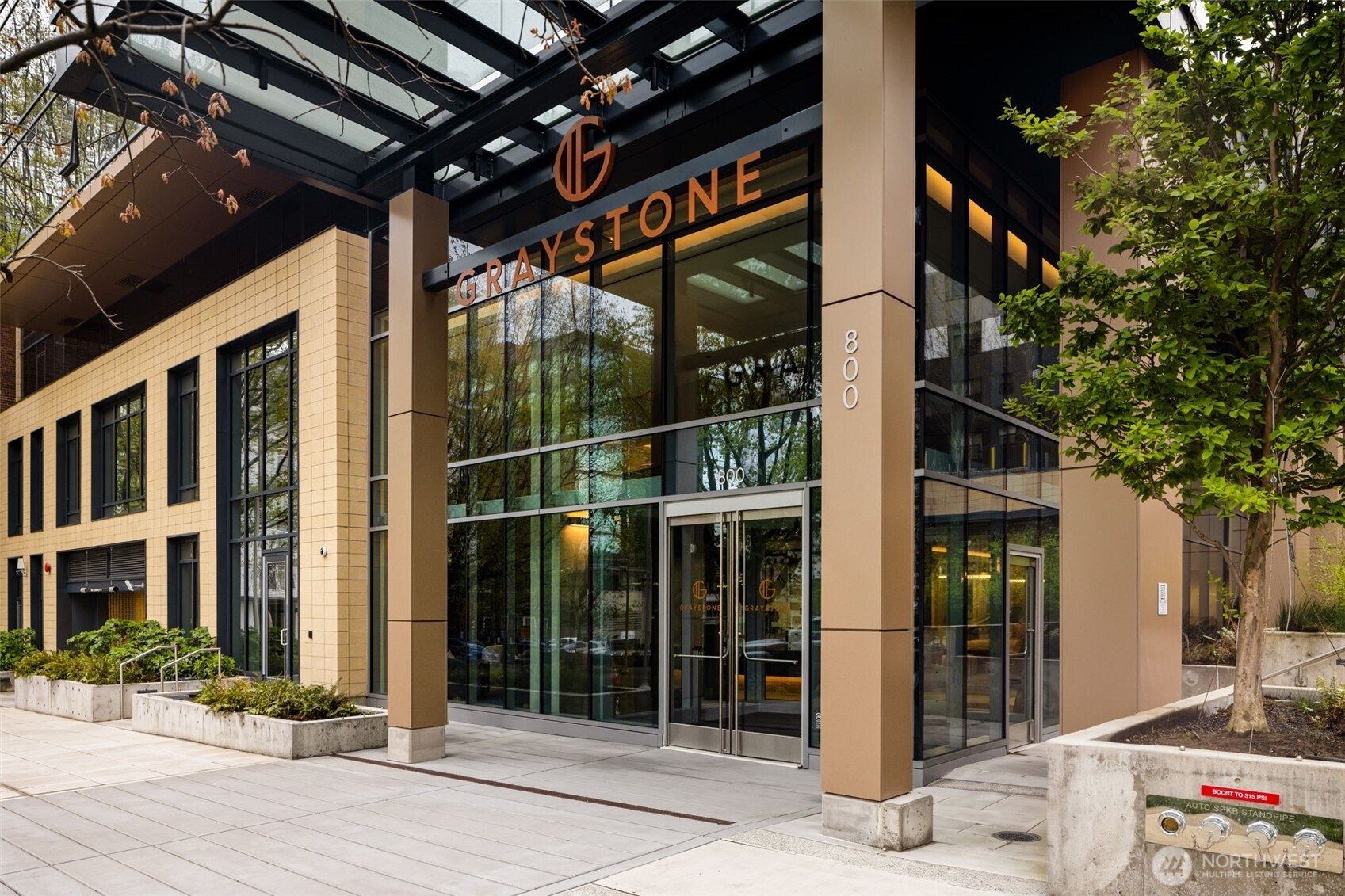 800 Columbia Street #808, Seattle, WA 98104