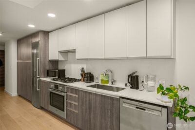 800 Columbia Street #808, Seattle, WA 98104 - Photo 12