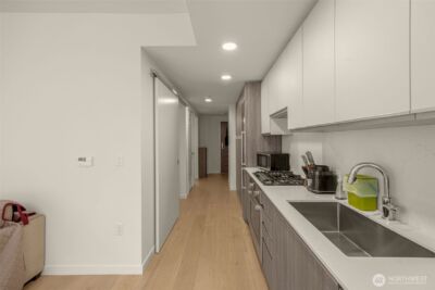 800 Columbia Street #808, Seattle, WA 98104 - Photo 14