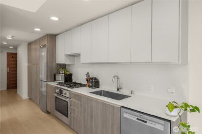 800 Columbia Street #808, Seattle, WA 98104 - Photo 34