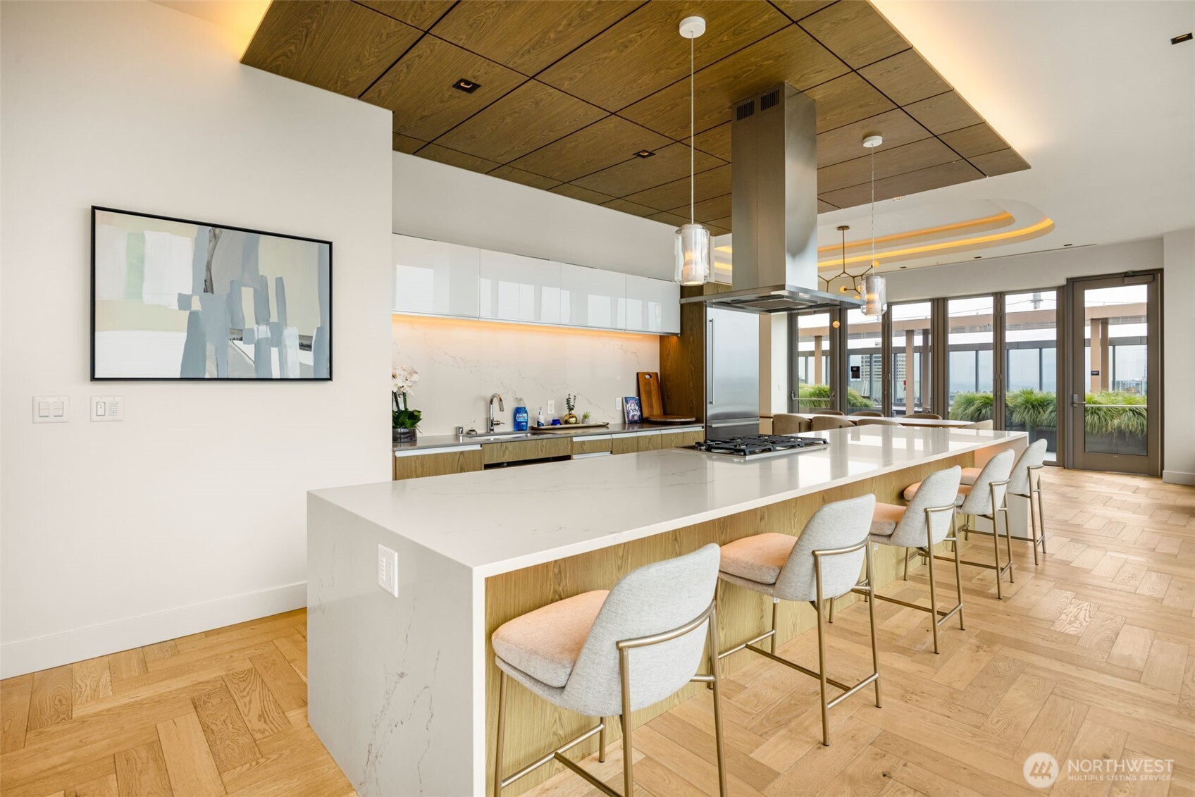 800 Columbia Street #808, Seattle, WA 98104