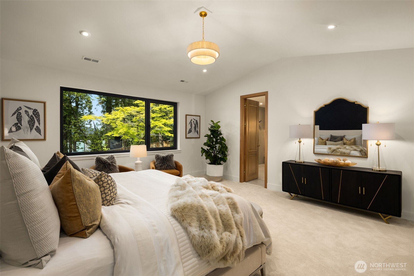 14902 SE 46th Street , Bellevue, WA 98006