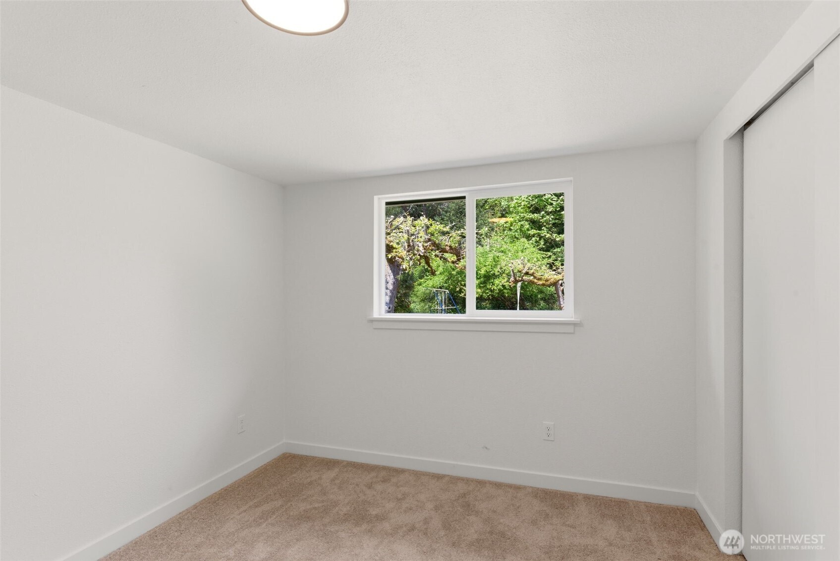 4737 SE Foss Road , Port Orchard, WA 98366