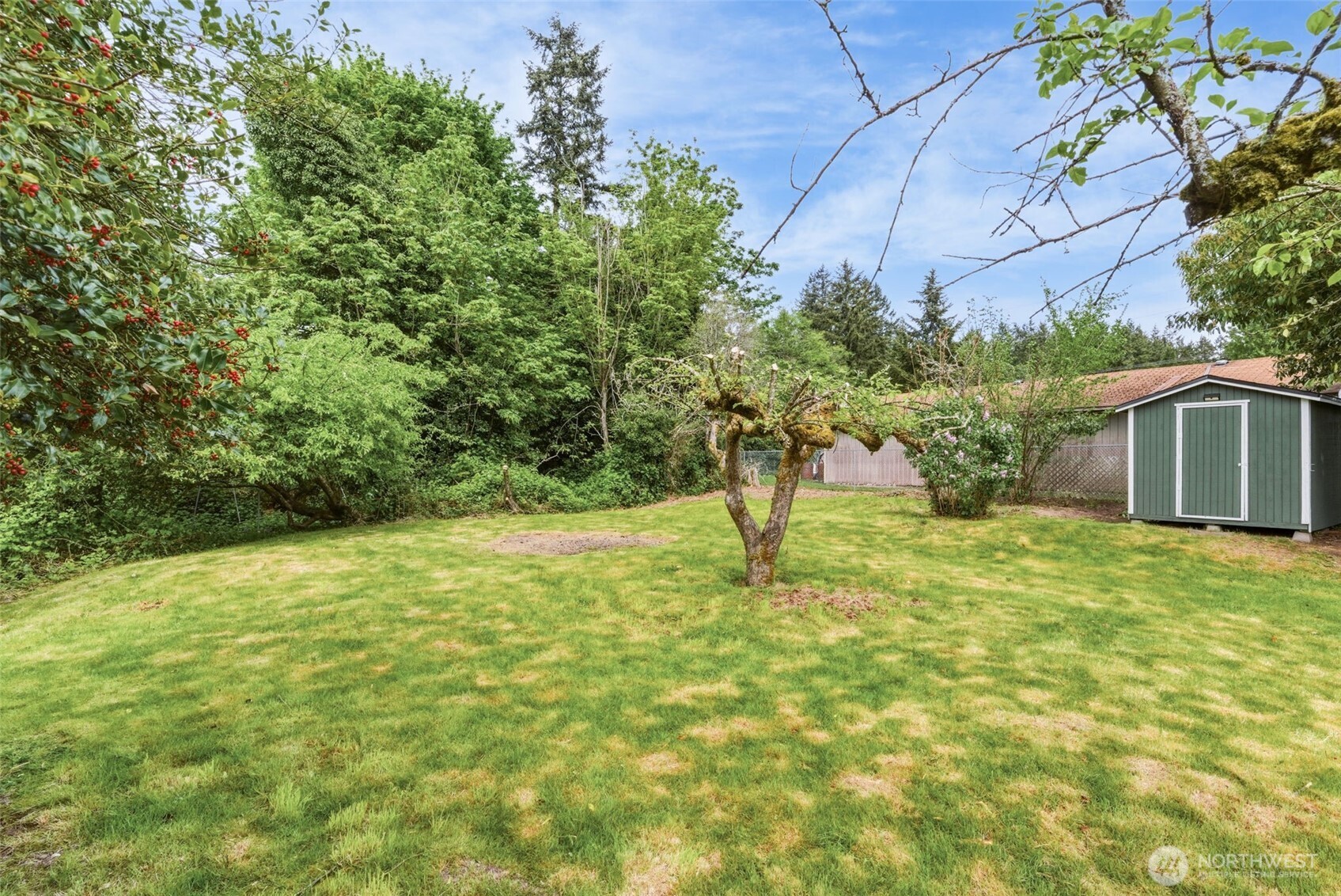 4737 SE Foss Road , Port Orchard, WA 98366