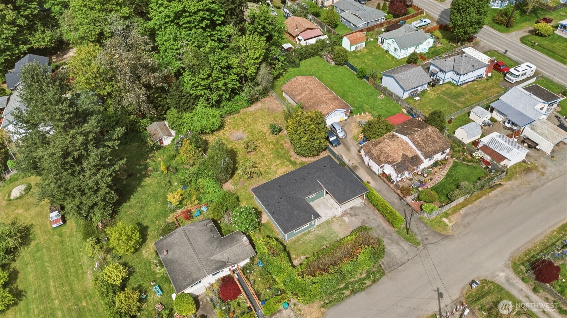 4737 SE Foss Road , Port Orchard, WA 98366