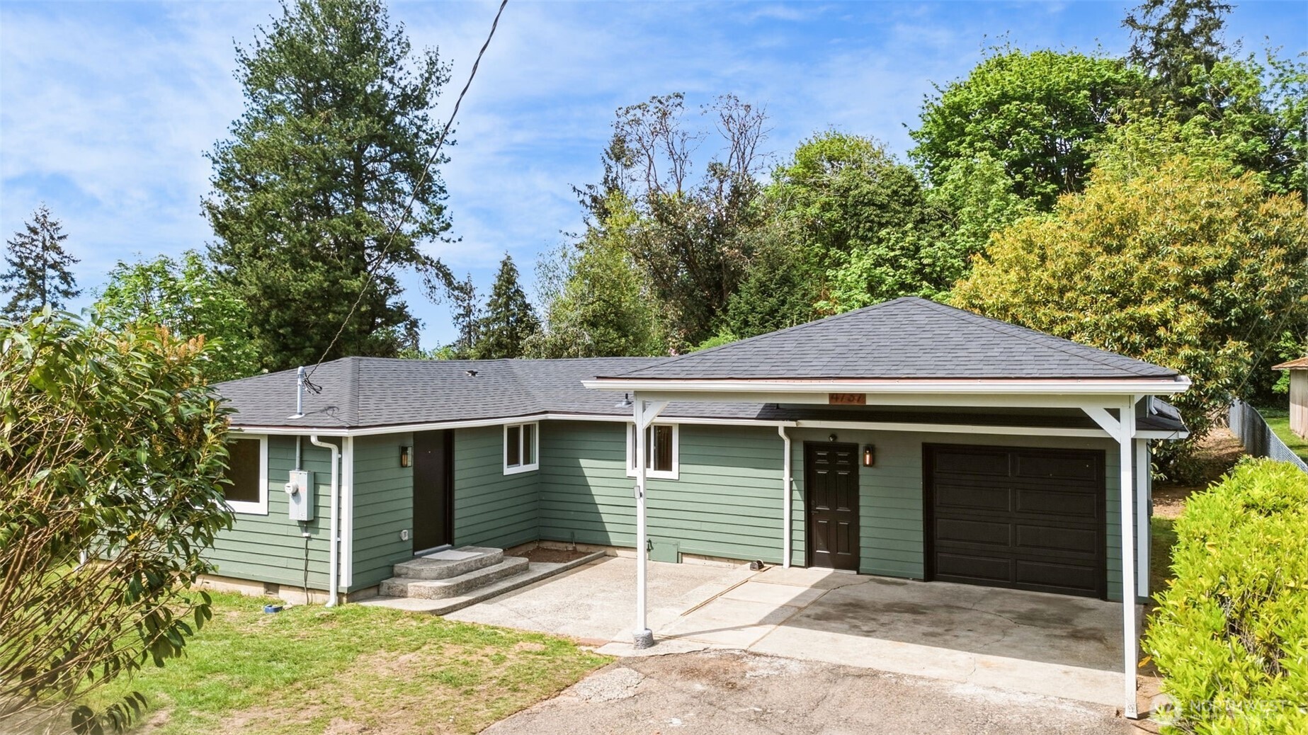 4737 SE Foss Road , Port Orchard, WA 98366