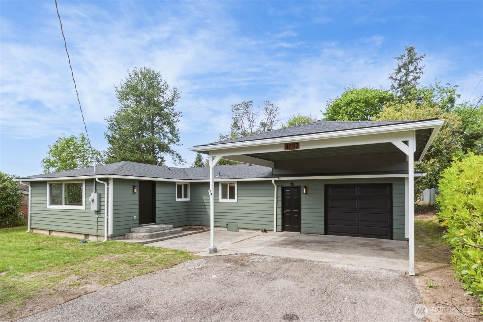 4737 SE Foss Road , Port Orchard, WA 98366
