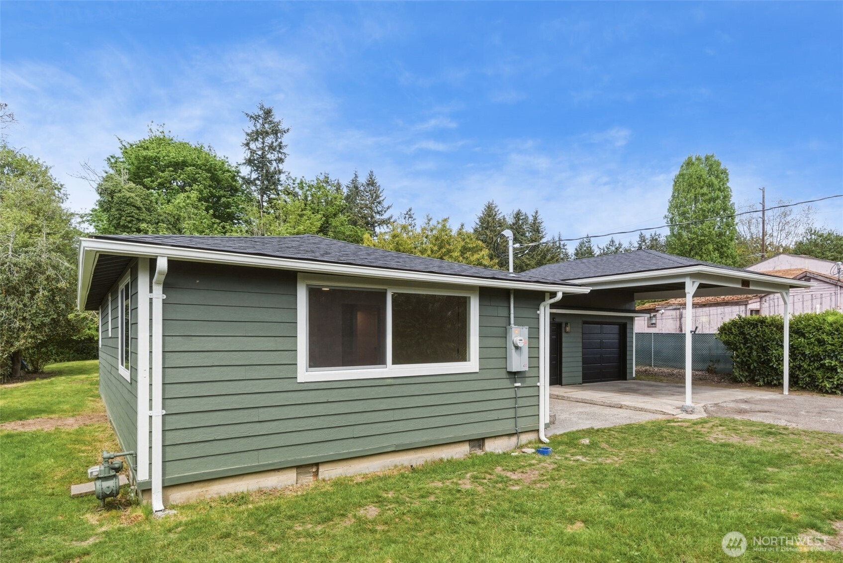4737 SE Foss Road , Port Orchard, WA 98366