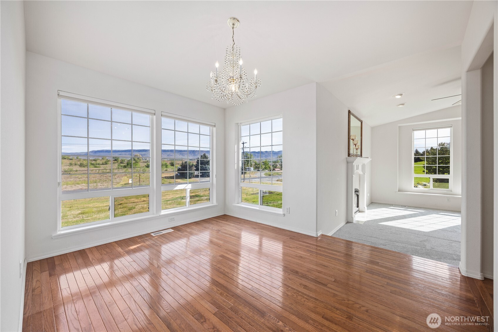 3503 W Malaga Road , Malaga, WA 98828