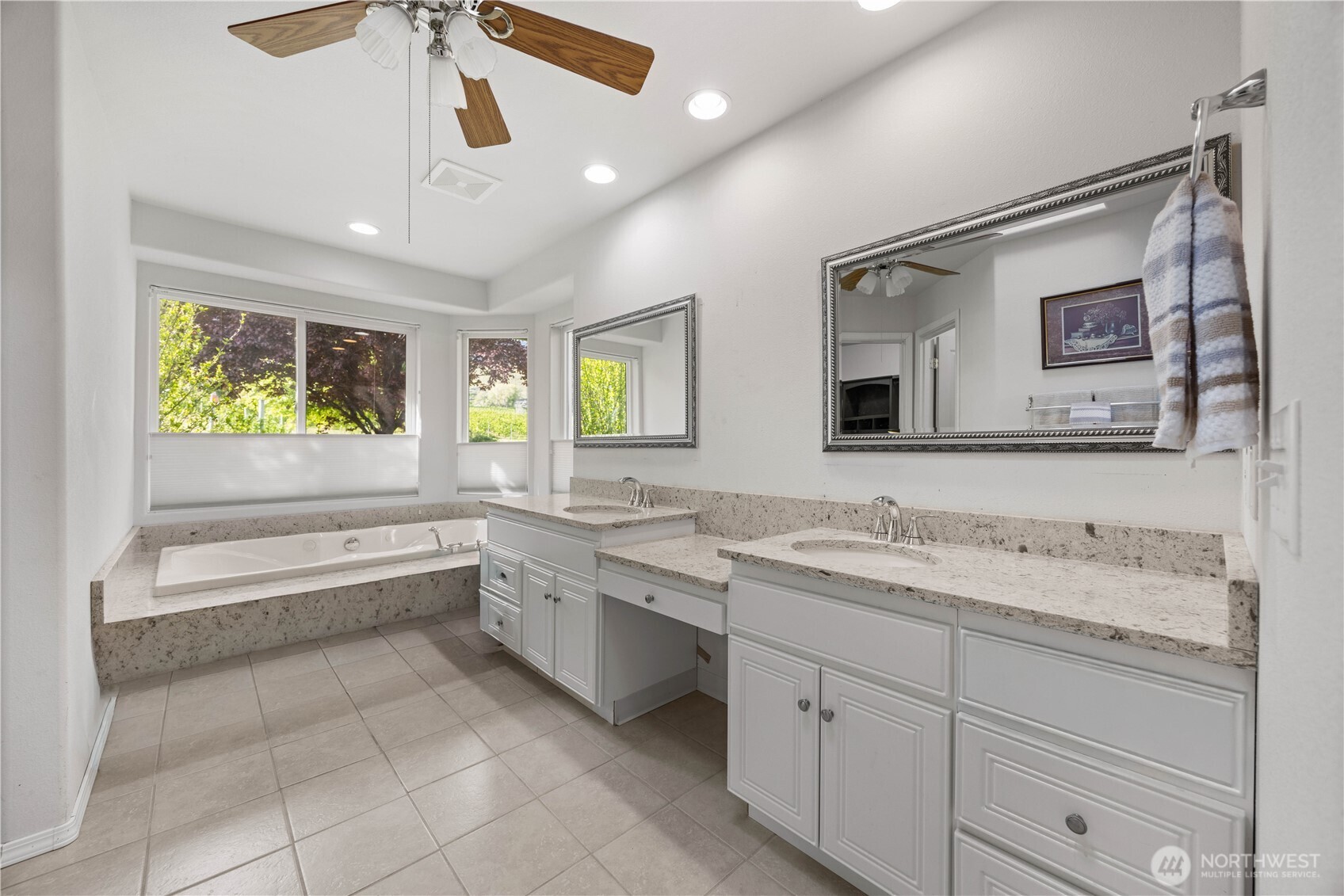 3503 W Malaga Road , Malaga, WA 98828