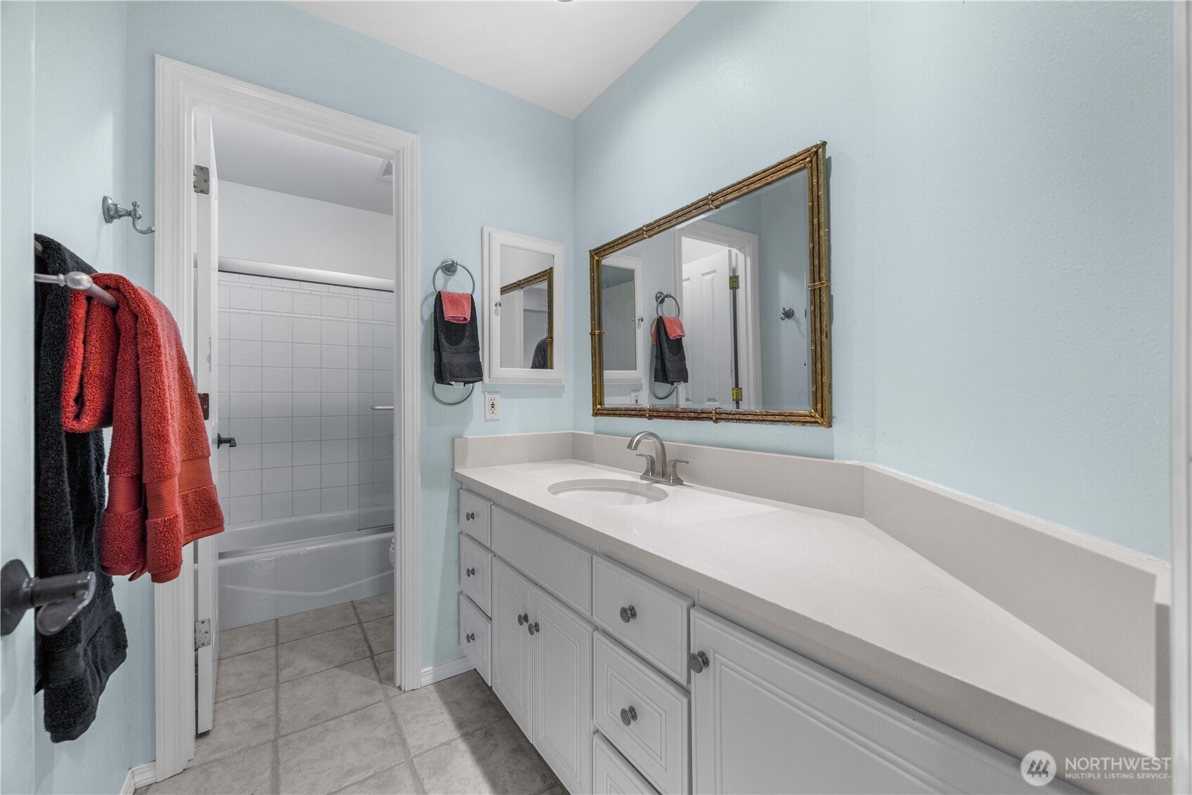 3503 W Malaga Road , Malaga, WA 98828