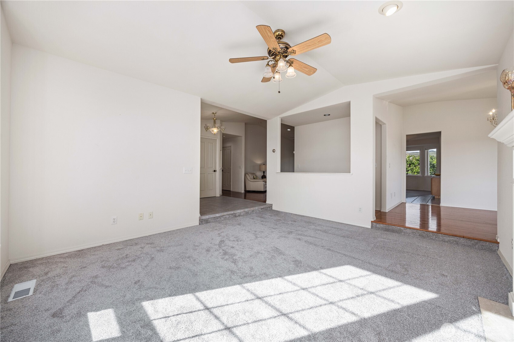 3503 W Malaga Road , Malaga, WA 98828