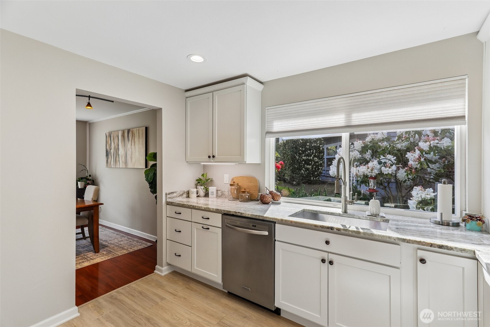 18906 SE 44th Place , Issaquah, WA 98027