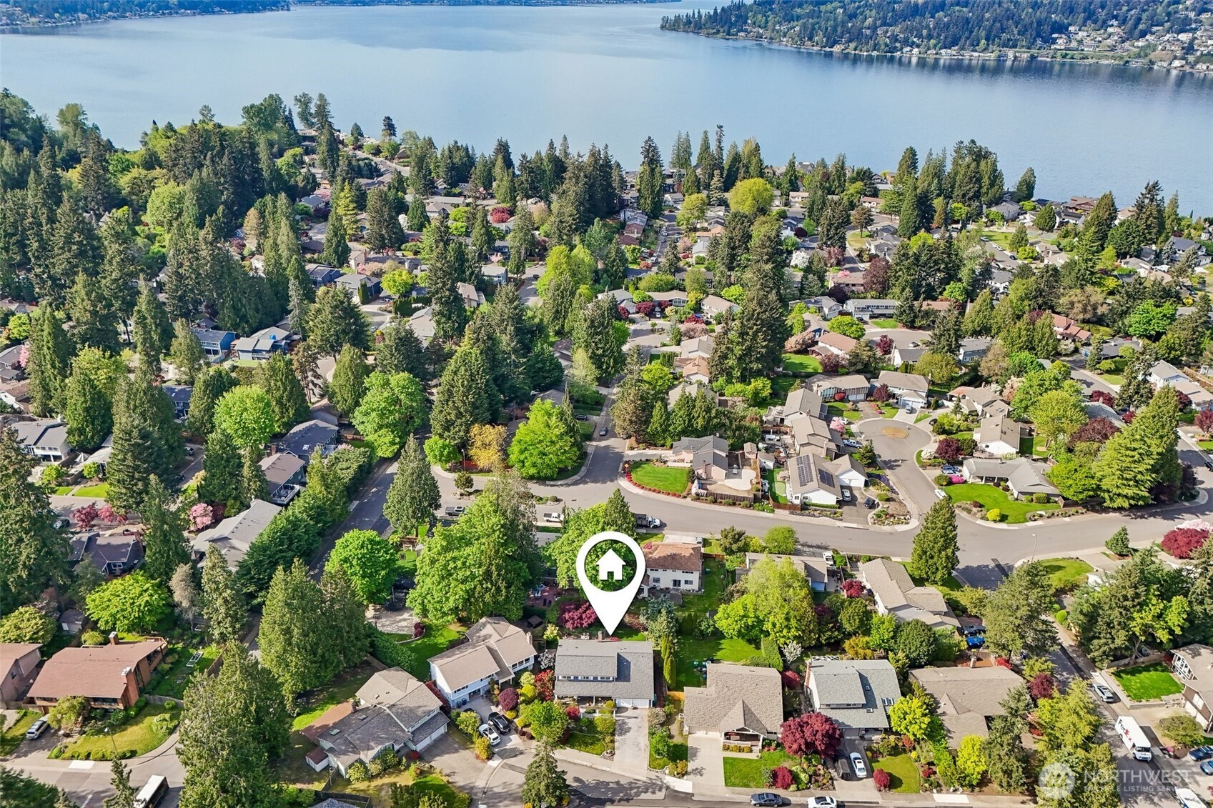 18906 SE 44th Place , Issaquah, WA 98027