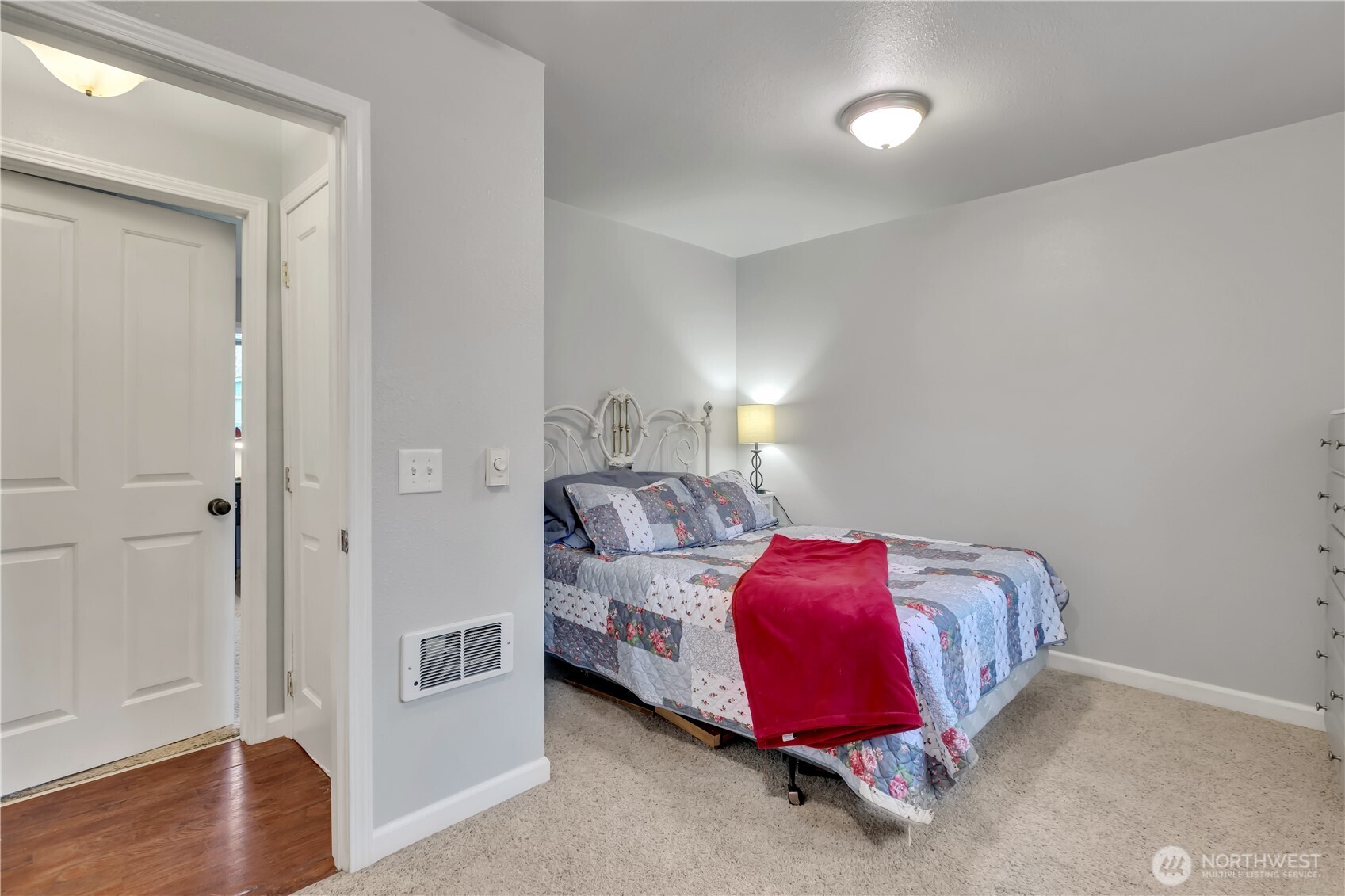 322 Milwaukee Boulevard S, Algona, WA 98001