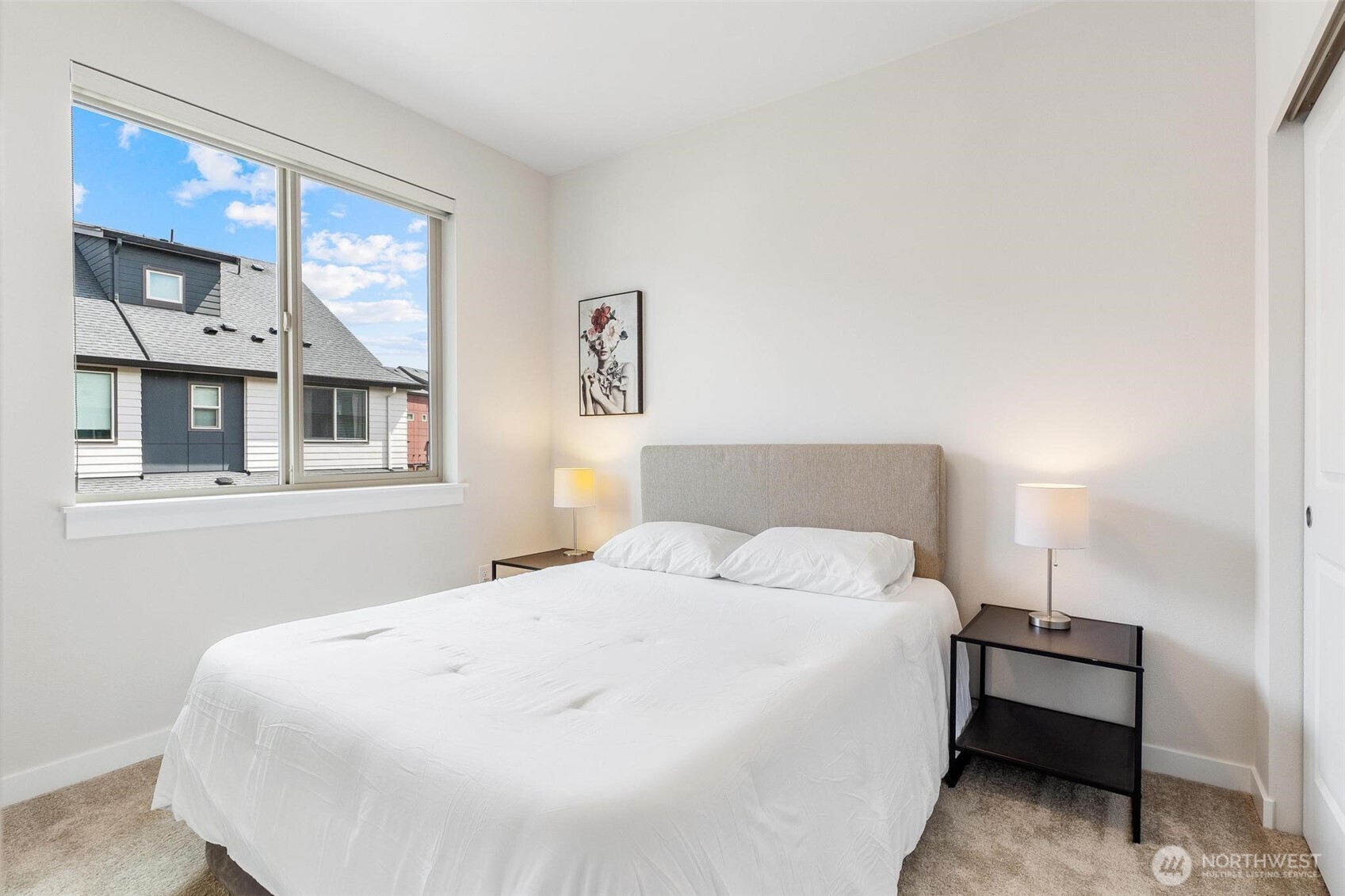 966 6th Avenue NE, Issaquah, WA 98029