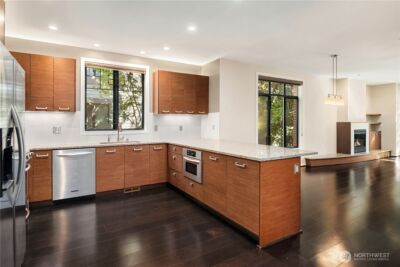 10410 NE 12th St #106, Bellevue, WA 98004 - Photo 11