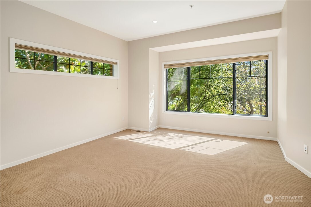10410 NE 12th St #106, Bellevue, WA 98004